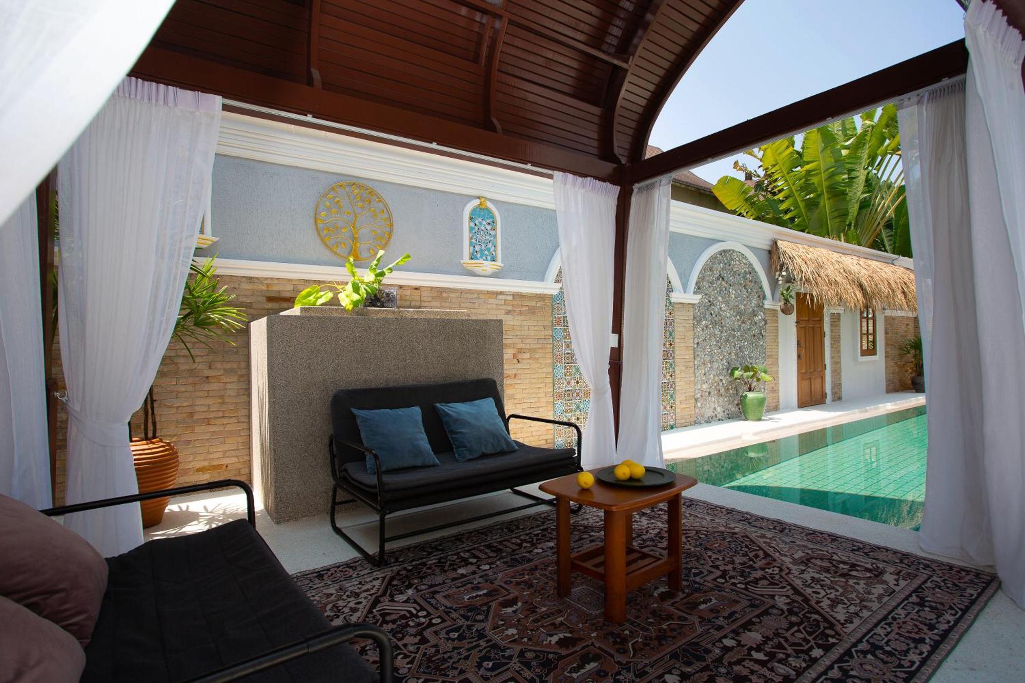 Nagawari Art Maldives Pattaya Villa Na Chom Thian Exterior photo