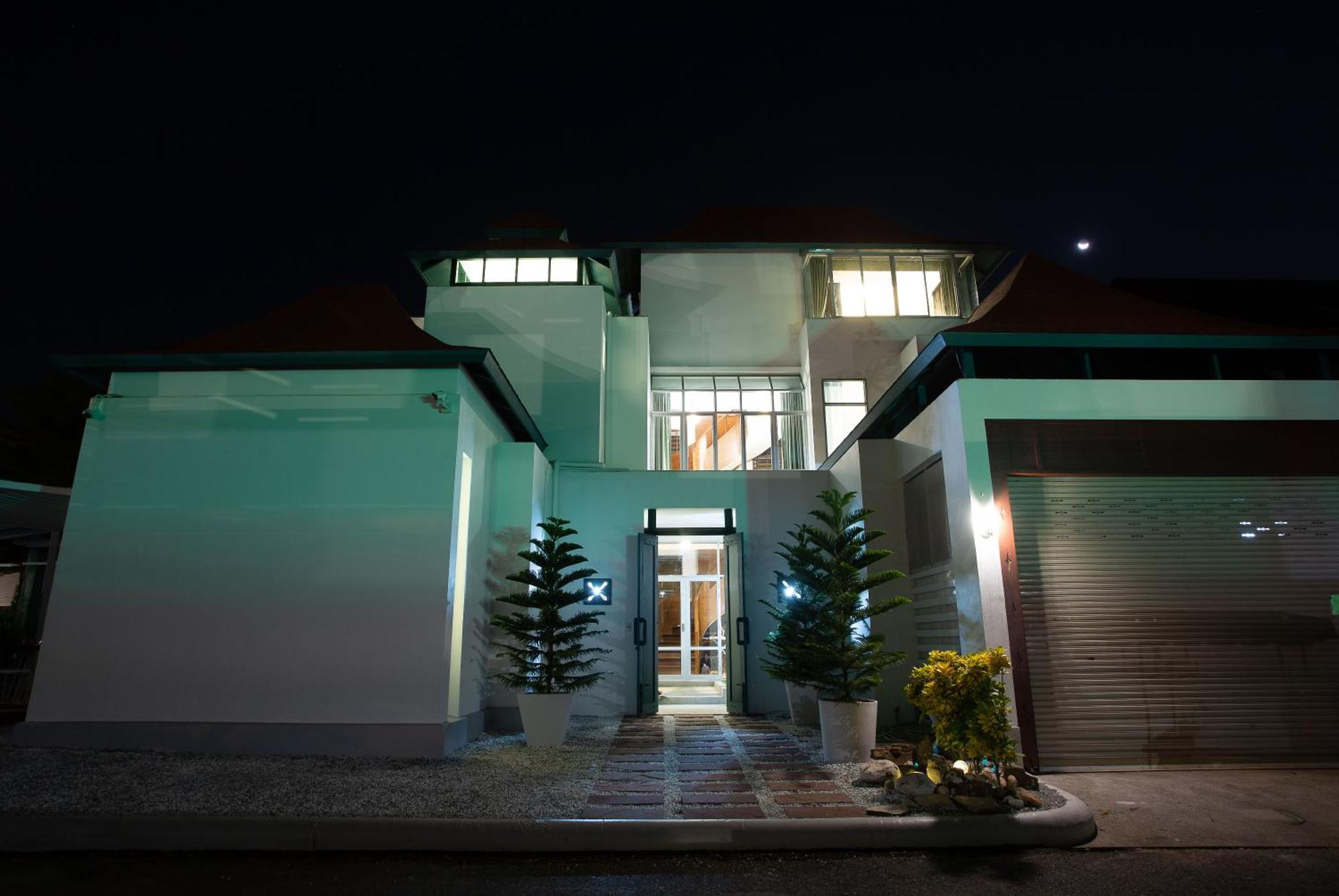 Nagawari Art Maldives Pattaya Villa Na Chom Thian Exterior photo